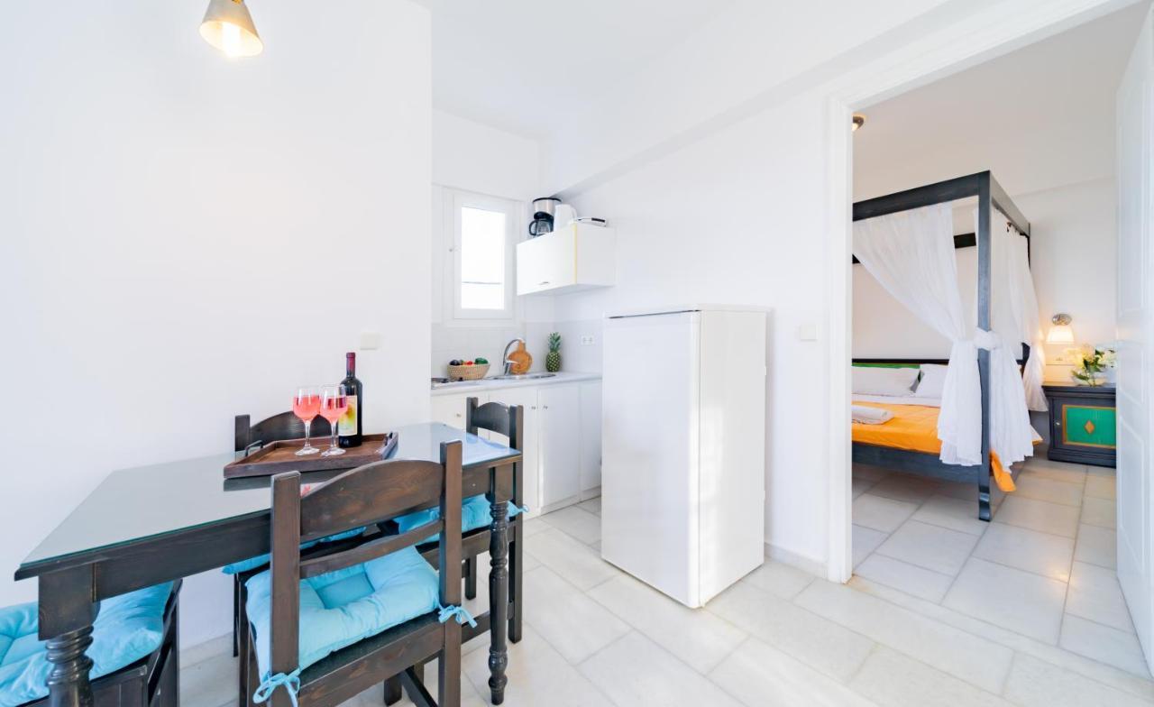 Antonina Hotel Agia Anna  Buitenkant foto
