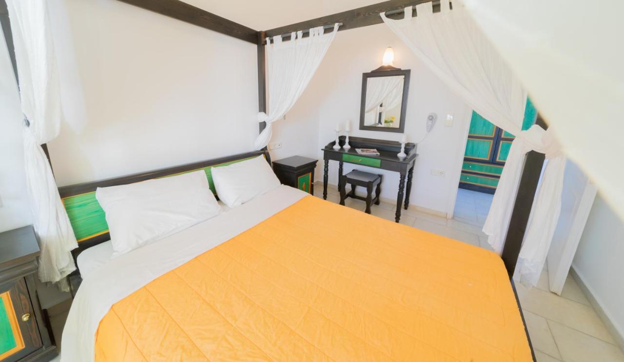 Antonina Hotel Agia Anna  Buitenkant foto