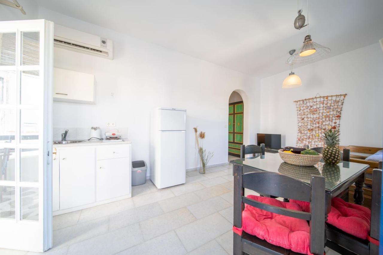Antonina Hotel Agia Anna  Buitenkant foto
