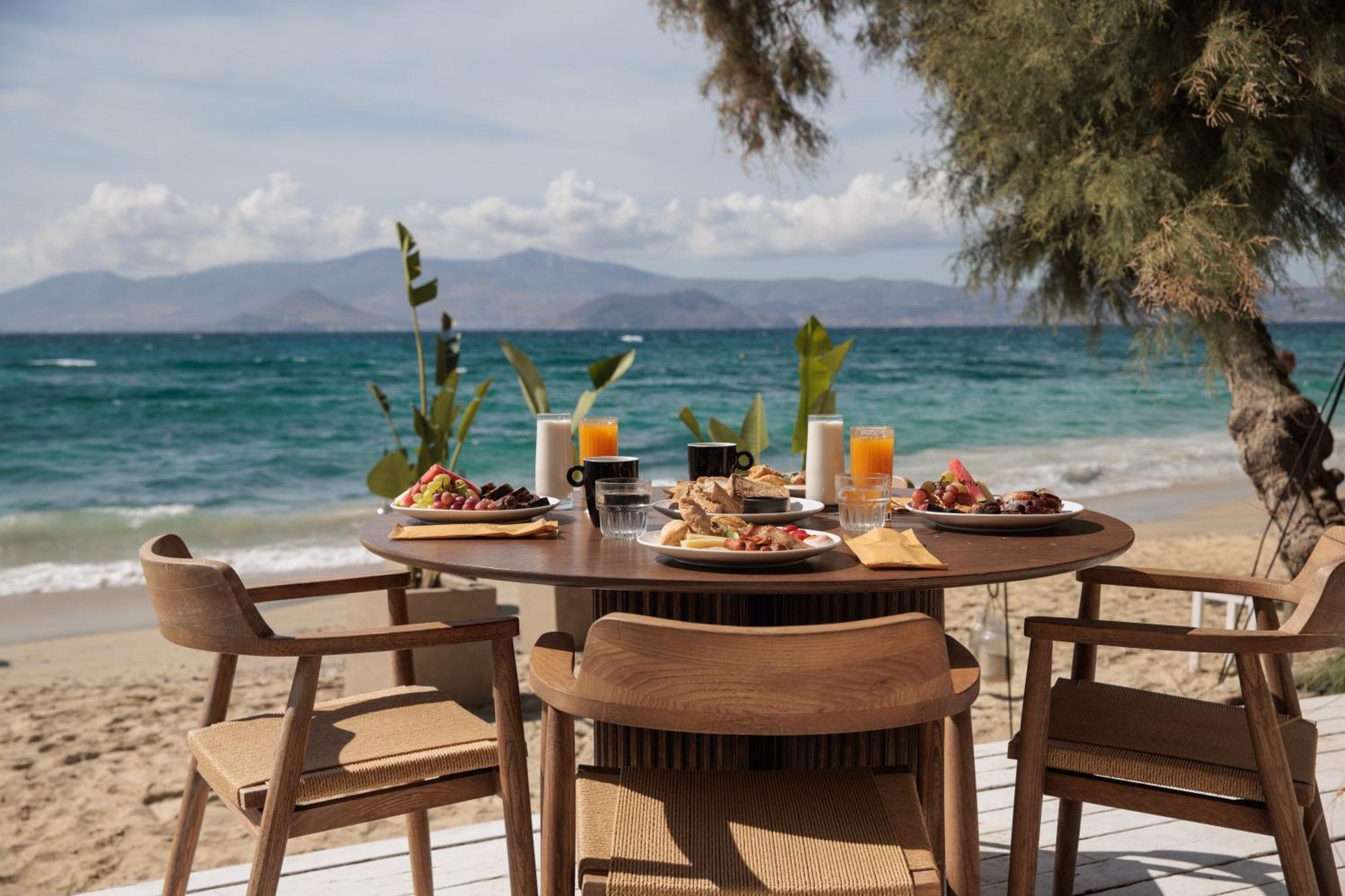 Antonina Hotel Agia Anna  Buitenkant foto