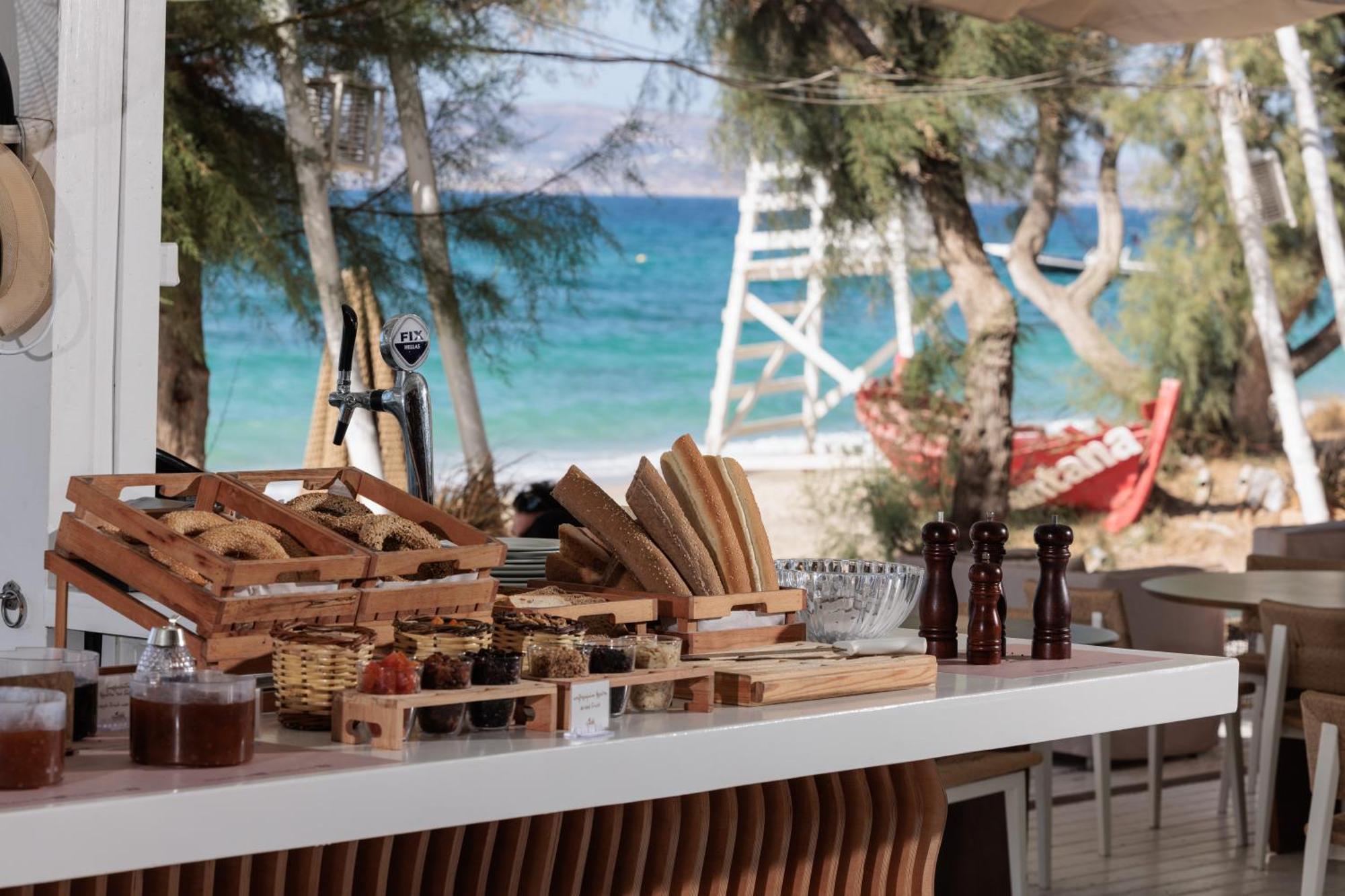 Antonina Hotel Agia Anna  Buitenkant foto