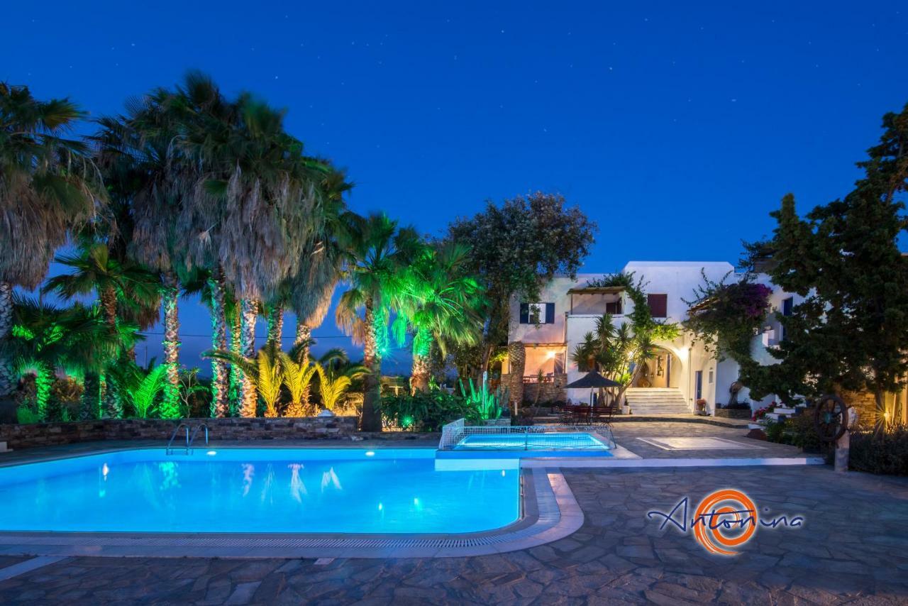 Antonina Hotel Agia Anna  Buitenkant foto