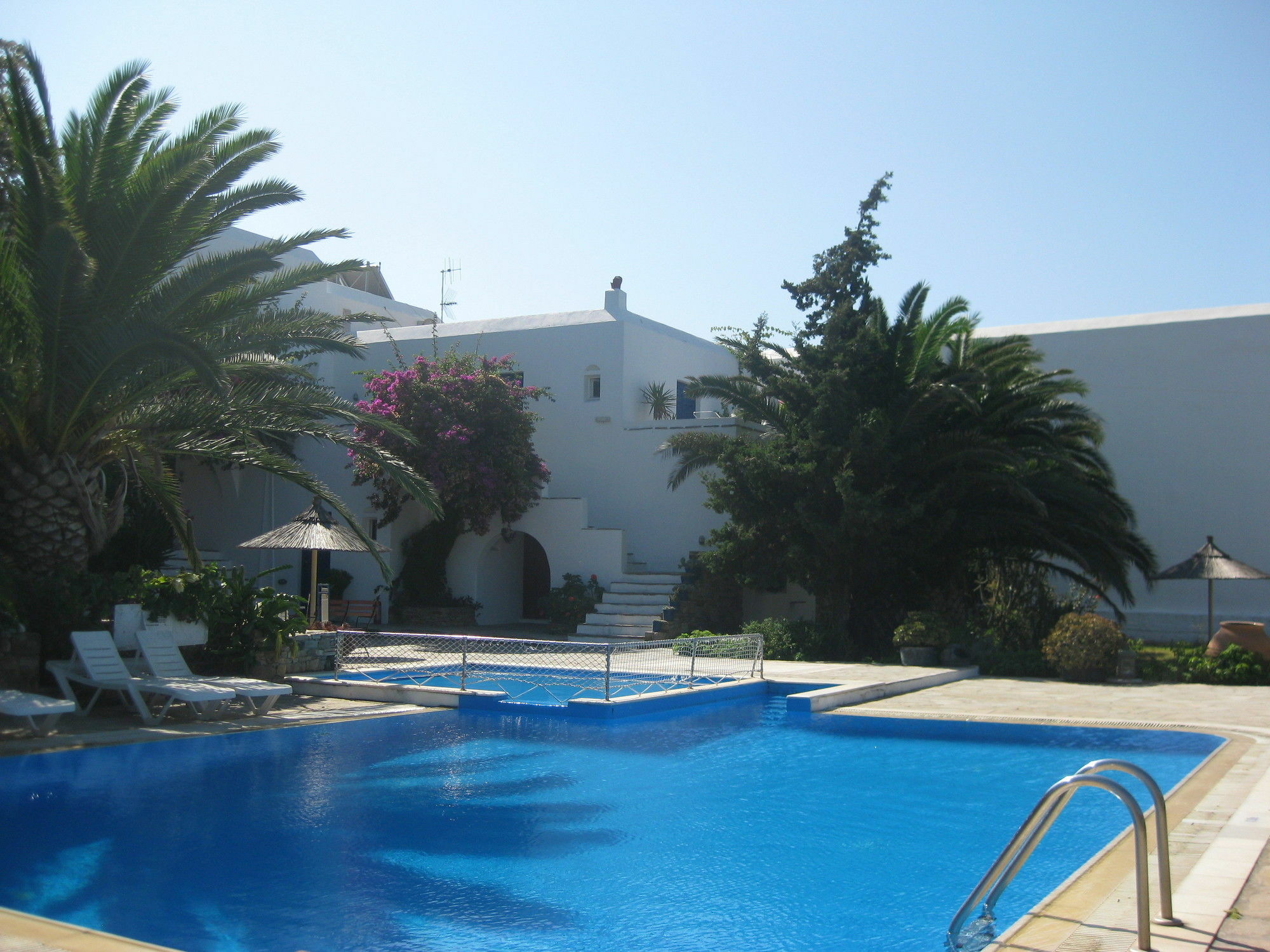 Antonina Hotel Agia Anna  Buitenkant foto